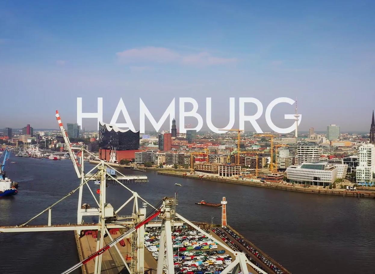 Luftaufnahme über Hamburg als Eröffnung eines Projektfilms für H. Ehlert und Söhne